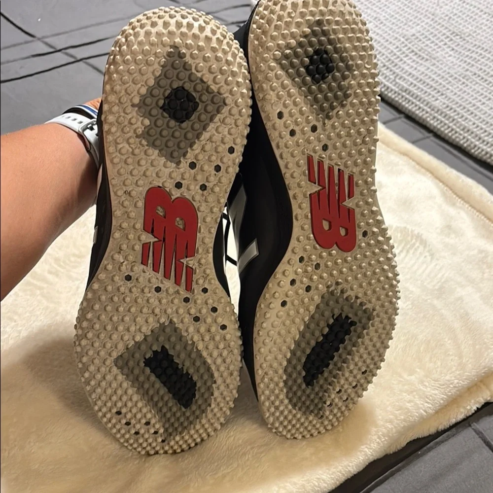 New Balance Black and White Athletic Shoes - Picture 5 of 6